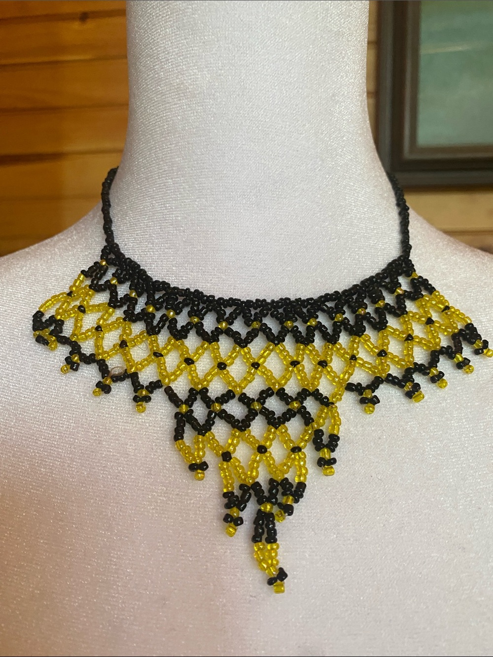 African Masai made beaded collar necklace 15”